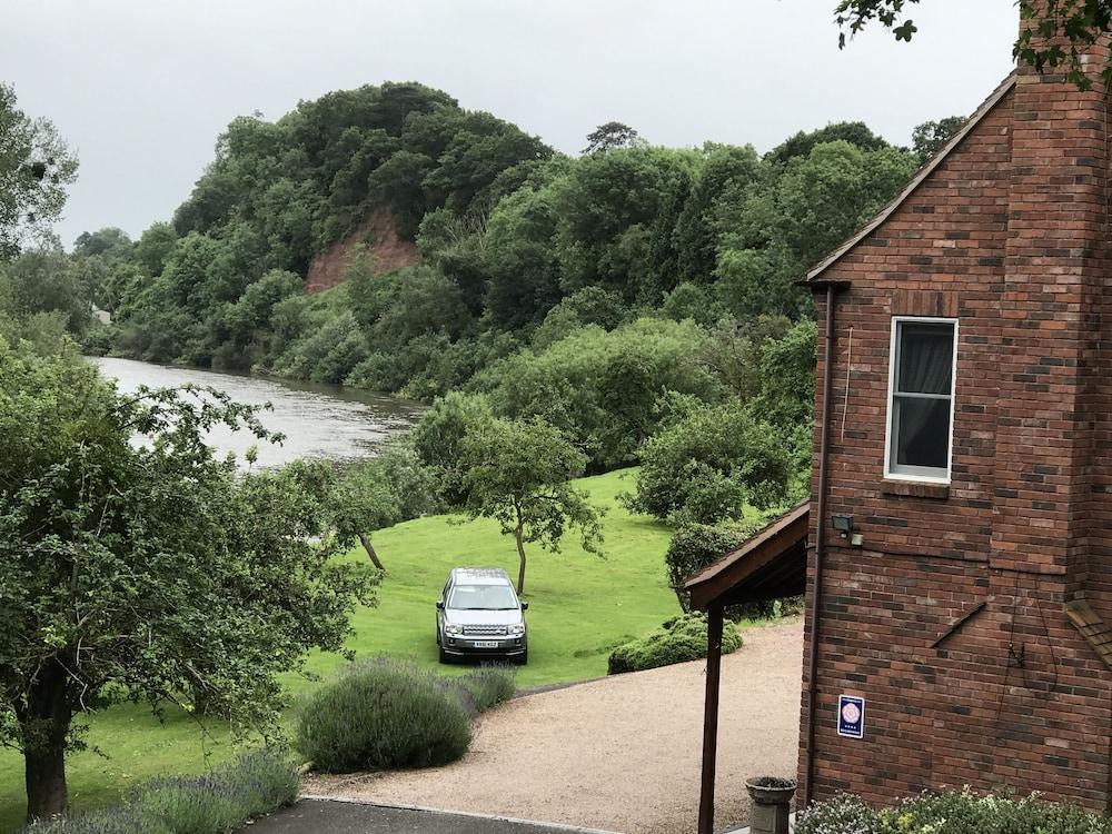 Severnside Bed & Breakfast Great Malvern Exteriér fotografie